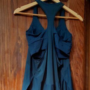 Lululemon two in one tank top with attached sport bra blue size 8